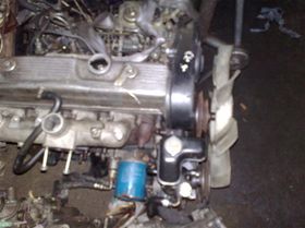 汽車配件 提升車輛性能與保障行車安全的關(guān)鍵